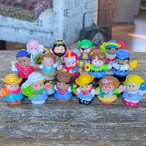 Fisher Price Little People Lot of 15 Figures